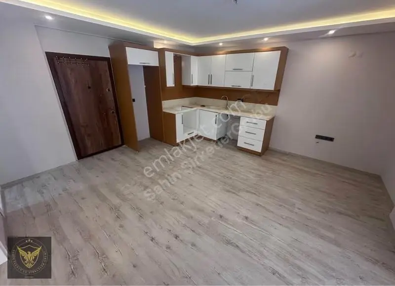 Metrobüse 10'dk Yürüme Mesafesinde 1+1 Kullanışlı Balkonlu Daire - Görsel 5