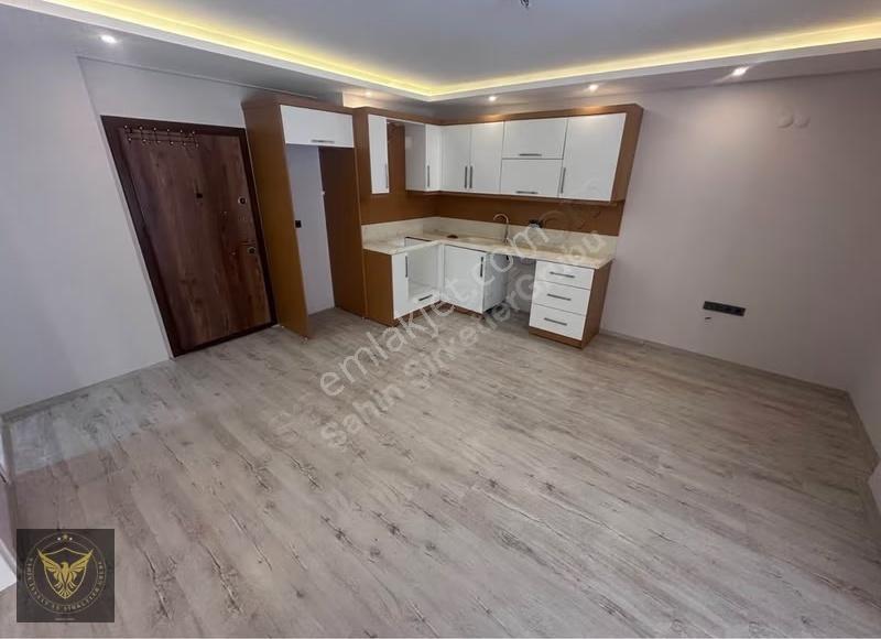 Metrobüse 10'dk Yürüme Mesafesinde 1+1 Kullanışlı Balkonlu Daire - Görsel 14