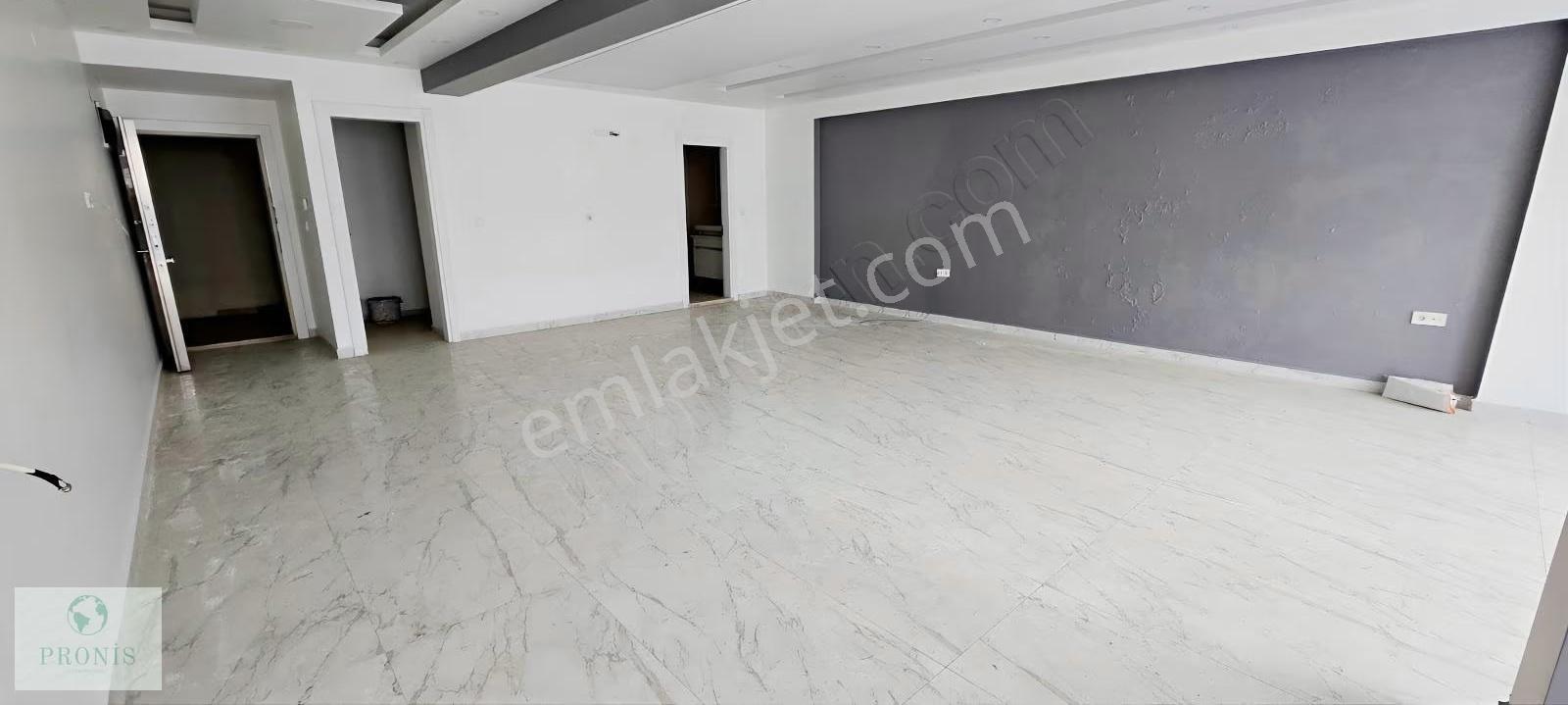 Menderes Merkezde Balkonlu Ferah Ofis Belediye/bankalara Komşu - Görsel 12