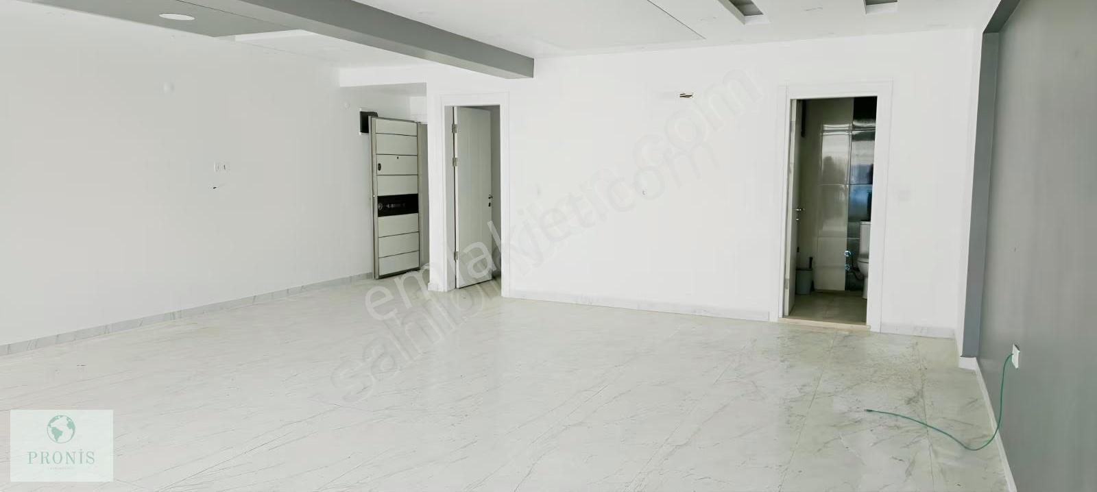 Menderes Merkezde Balkonlu Ferah Ofis Belediye/bankalara Komşu - Görsel 5