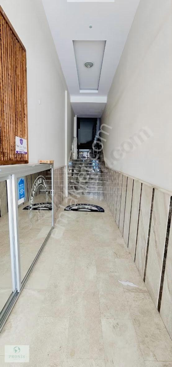 Menderes Merkezde Balkonlu Ferah Ofis Belediye/bankalara Komşu - Görsel 8