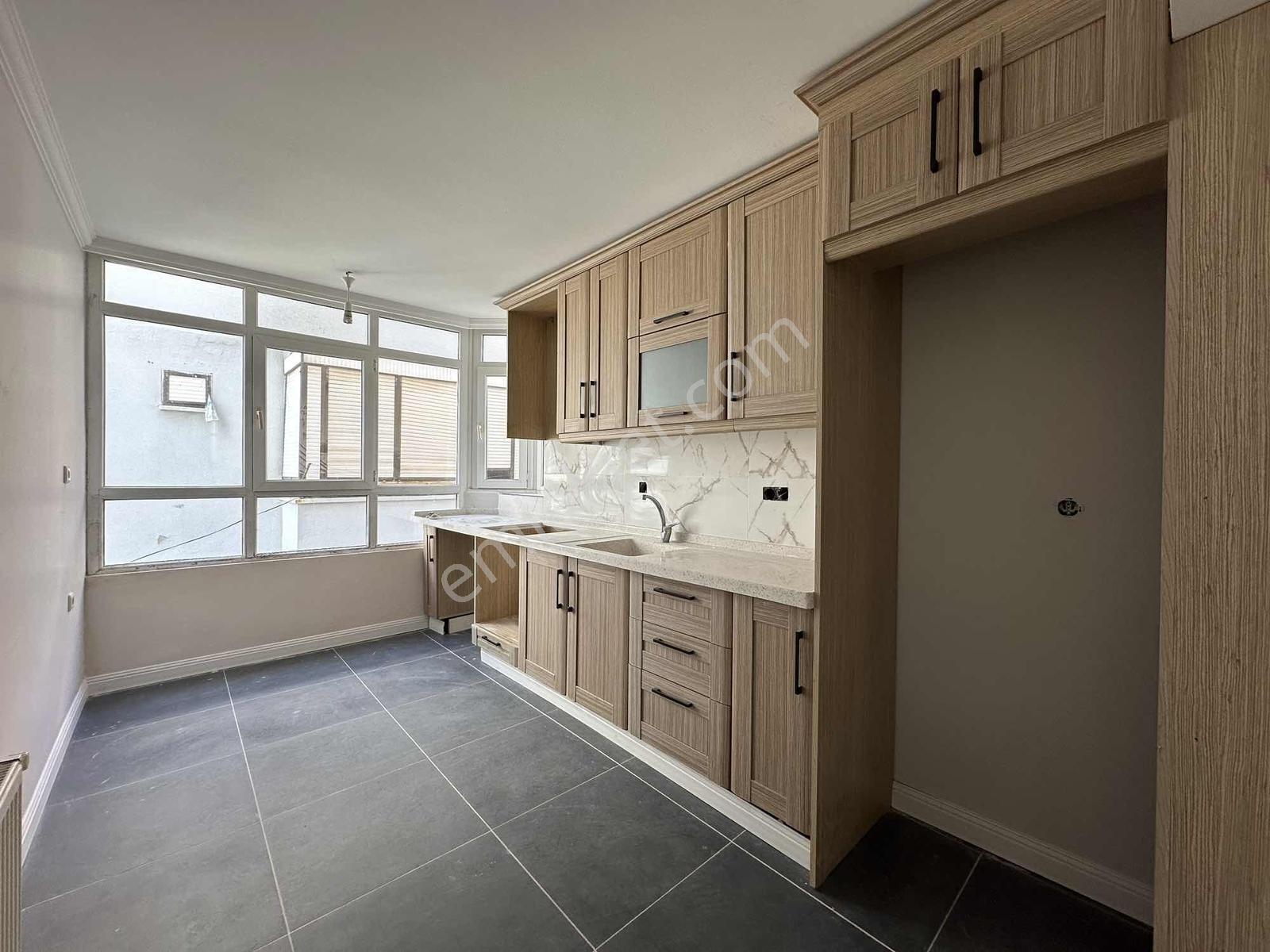 Altınkum Emlak'tan Çarşı İçinde 3+1 Daire Ve 130m2 Dükkan - Görsel 21