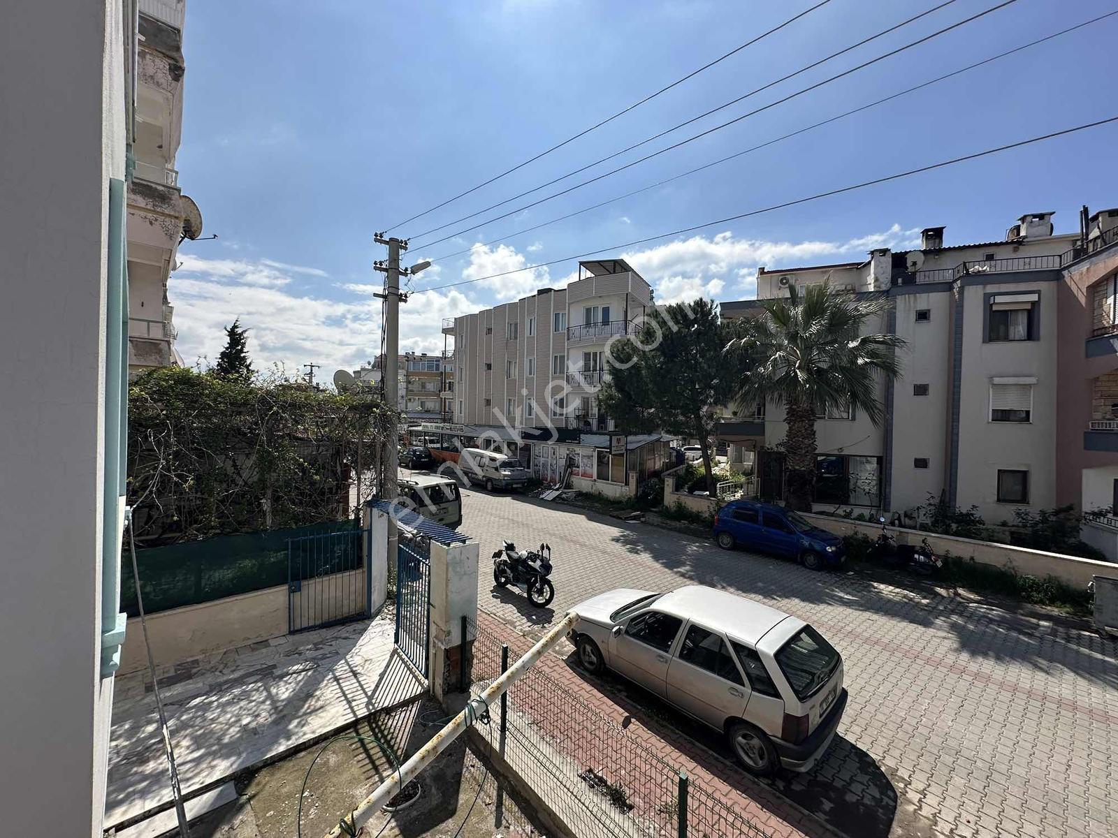Altınkum Emlak'tan Çarşı İçinde 3+1 Daire Ve 130m2 Dükkan - Görsel 4