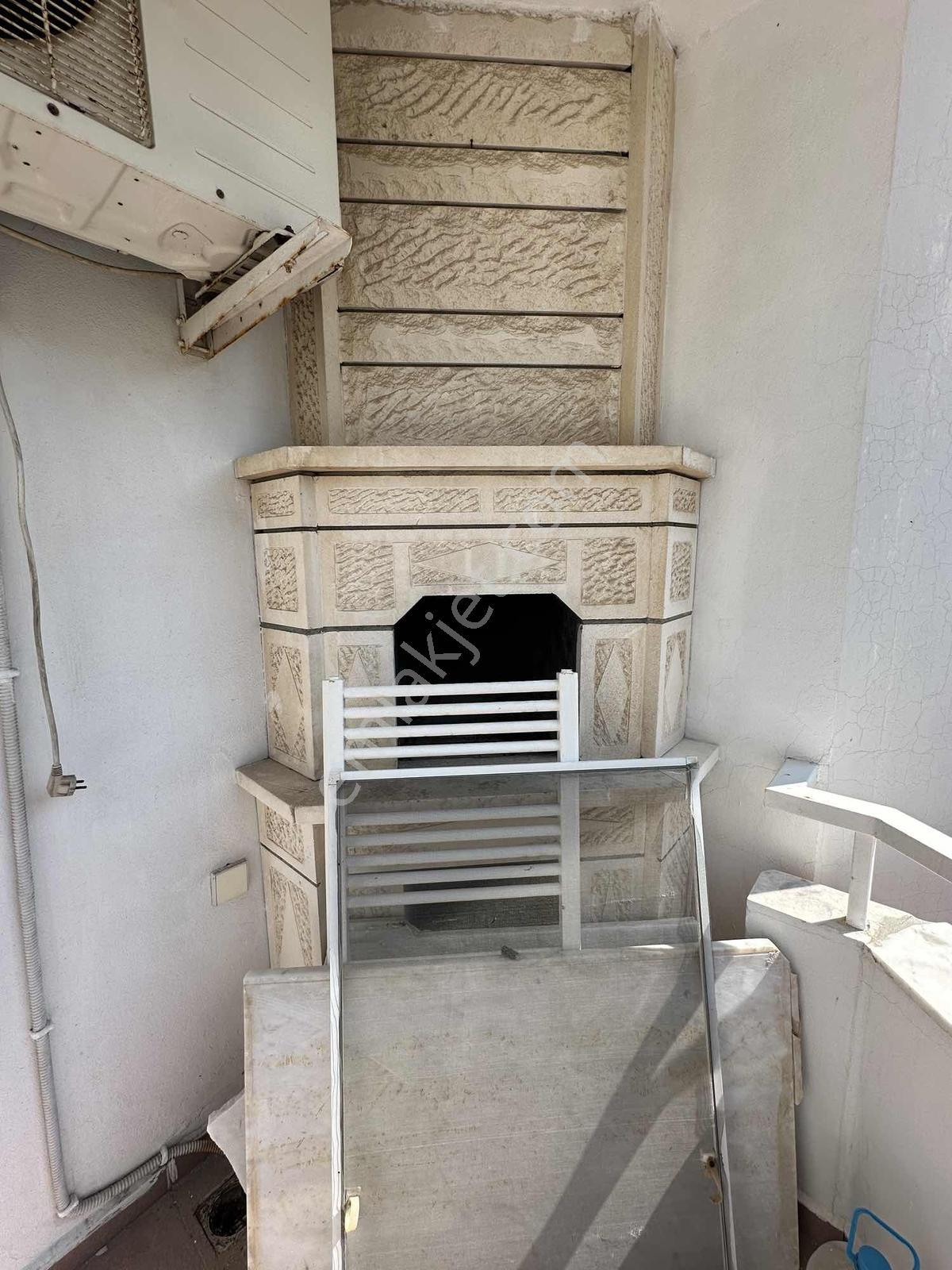 Altınkum Emlak'tan Çarşı İçinde 3+1 Daire Ve 130m2 Dükkan - Görsel 2