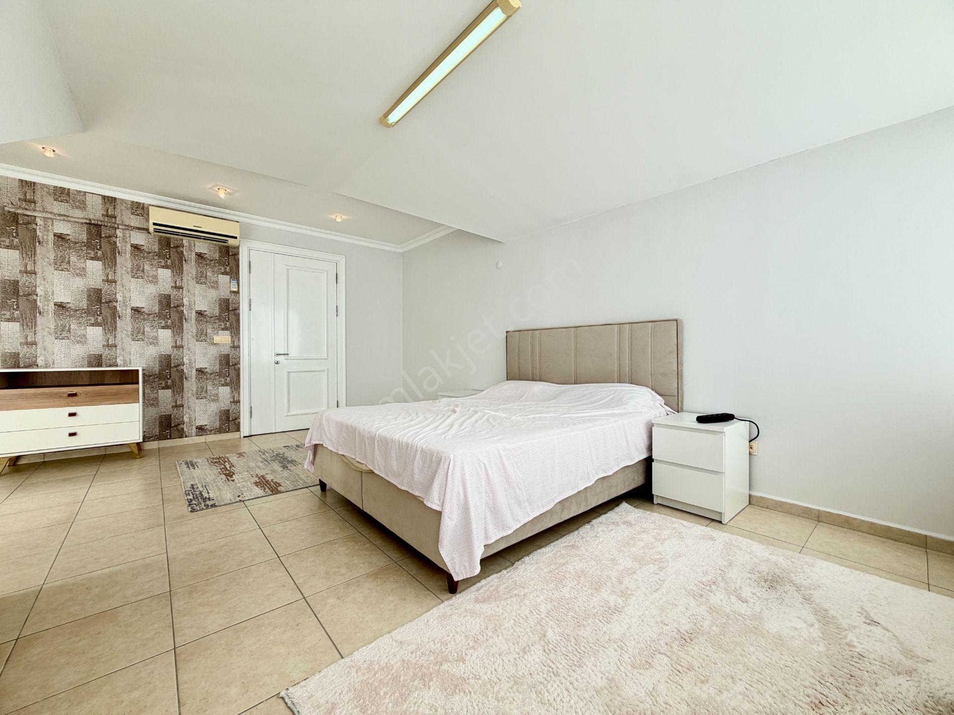 Alanya Oba Mahallesi Olive City'de 5+1 Dubleks Satılık Daire - Görsel 32