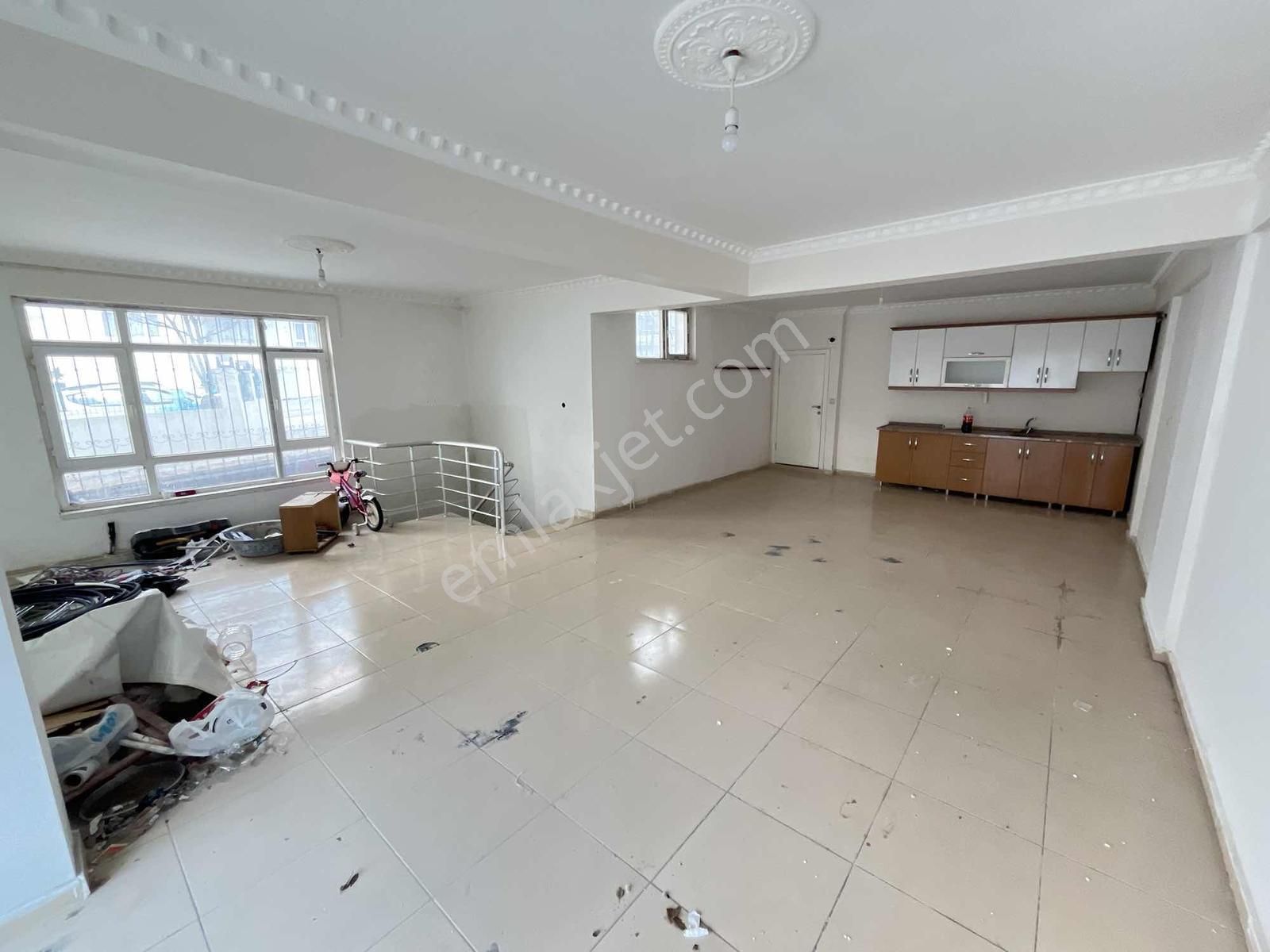 Mülk Emlak Ofisinden Cadde Üzeri 100 M2 Depolu Kiralık Dükkan.. - Görsel 6