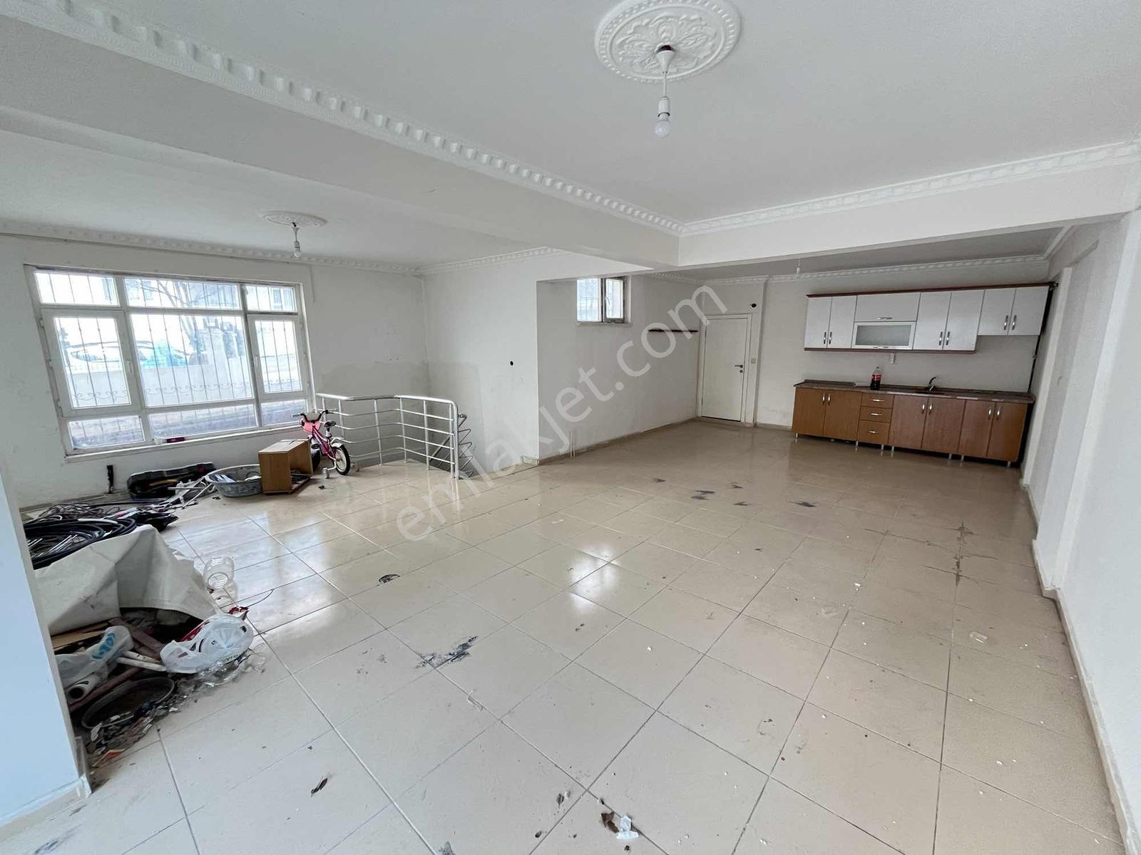 Mülk Emlak Ofisinden Cadde Üzeri 100 M2 Depolu Kiralık Dükkan.. - Görsel 5