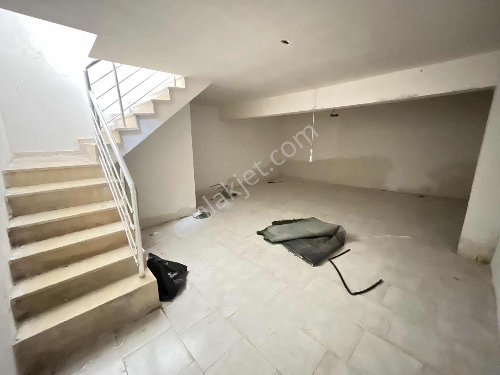 Mülk Emlak Ofisinden Cadde Üzeri 100 M2 Depolu Kiralık Dükkan.. - Görsel 12
