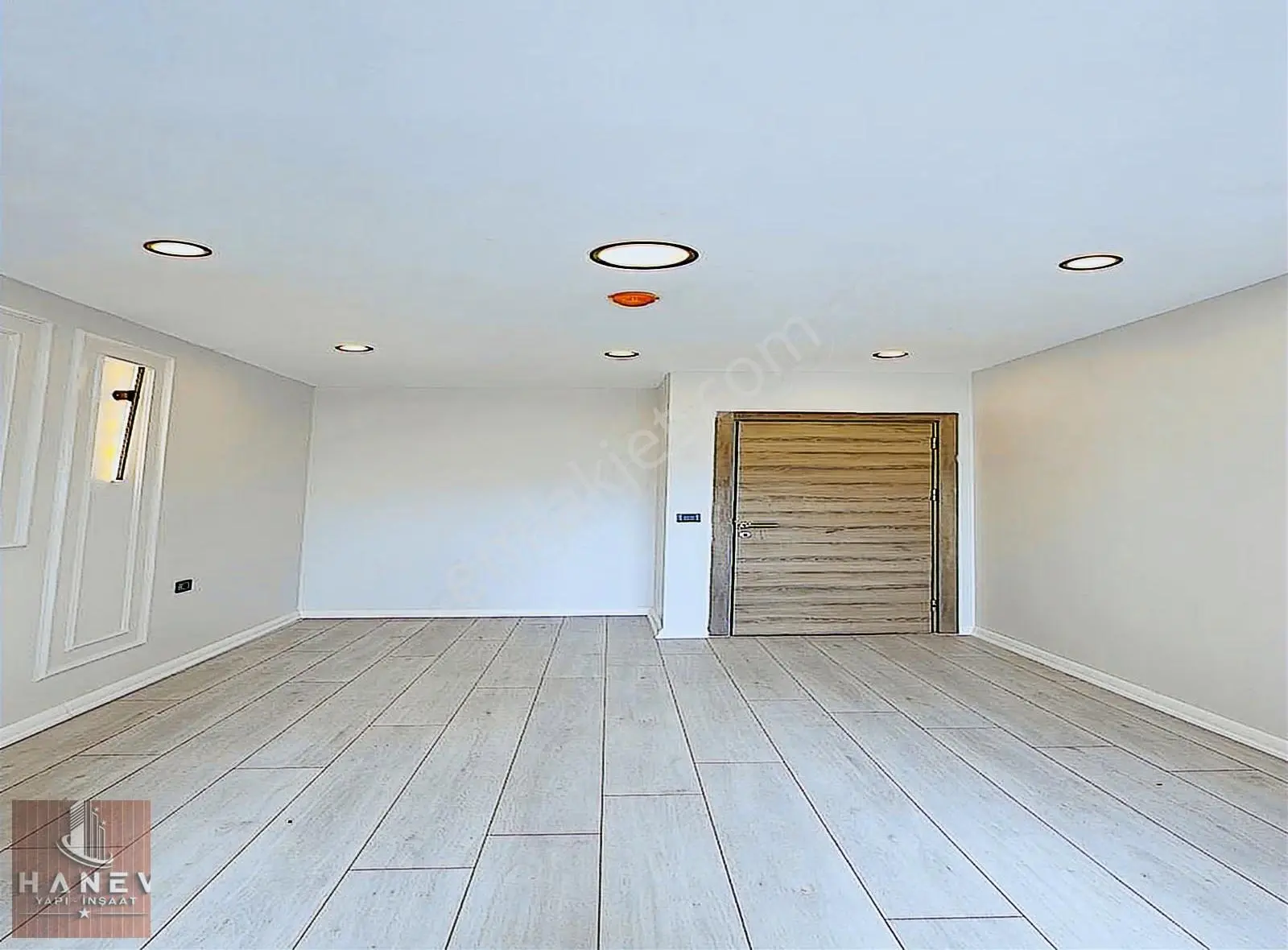 Havuzlu,güvenlikli Full Konsept Sitede Satılık Lüks Daire - Görsel 2