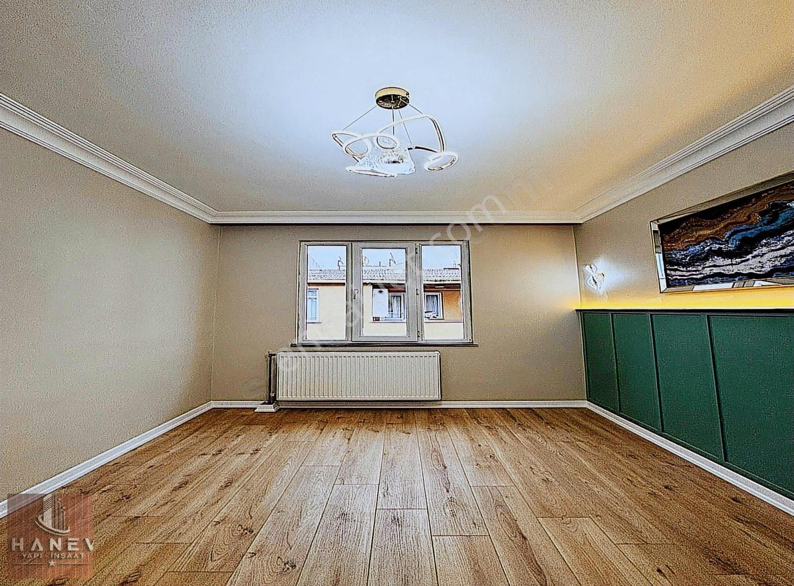 Göz Kamaştıran Işıltısıyla Cadde Üzerinde Şık Dekorlu 2+1 Daire - Görsel 27