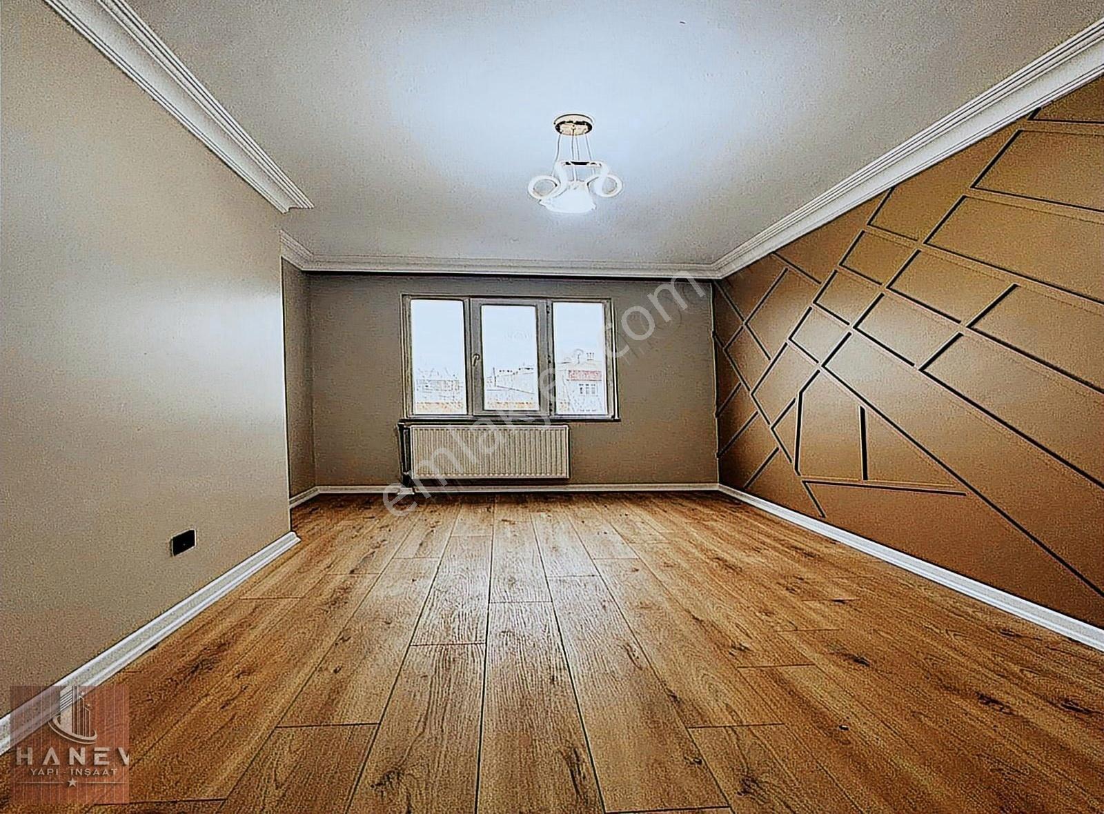 Göz Kamaştıran Işıltısıyla Cadde Üzerinde Şık Dekorlu 2+1 Daire - Görsel 18