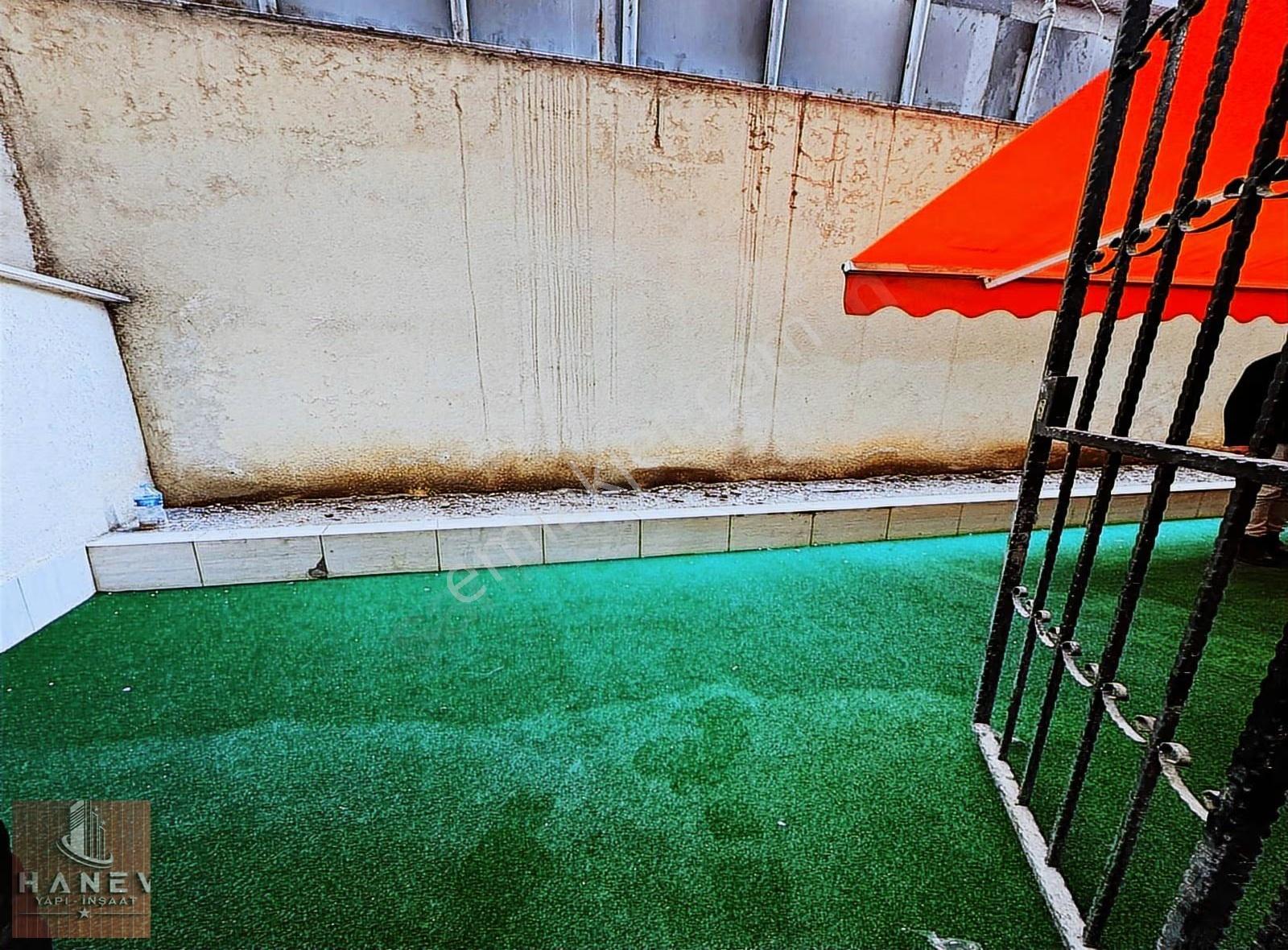Cadde Üzerinde Mükemmel Konum Şık Dekorlu 2+1 Satılık Bahçe Katı - Görsel 3