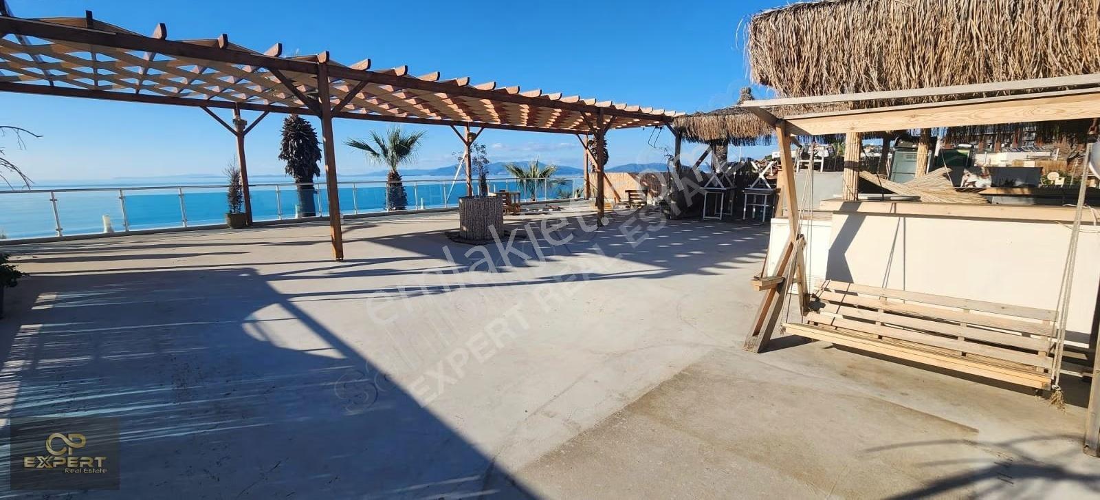 Kuşadası Kadınlar Plajında Devren Kiralık Restaurant - Görsel 23