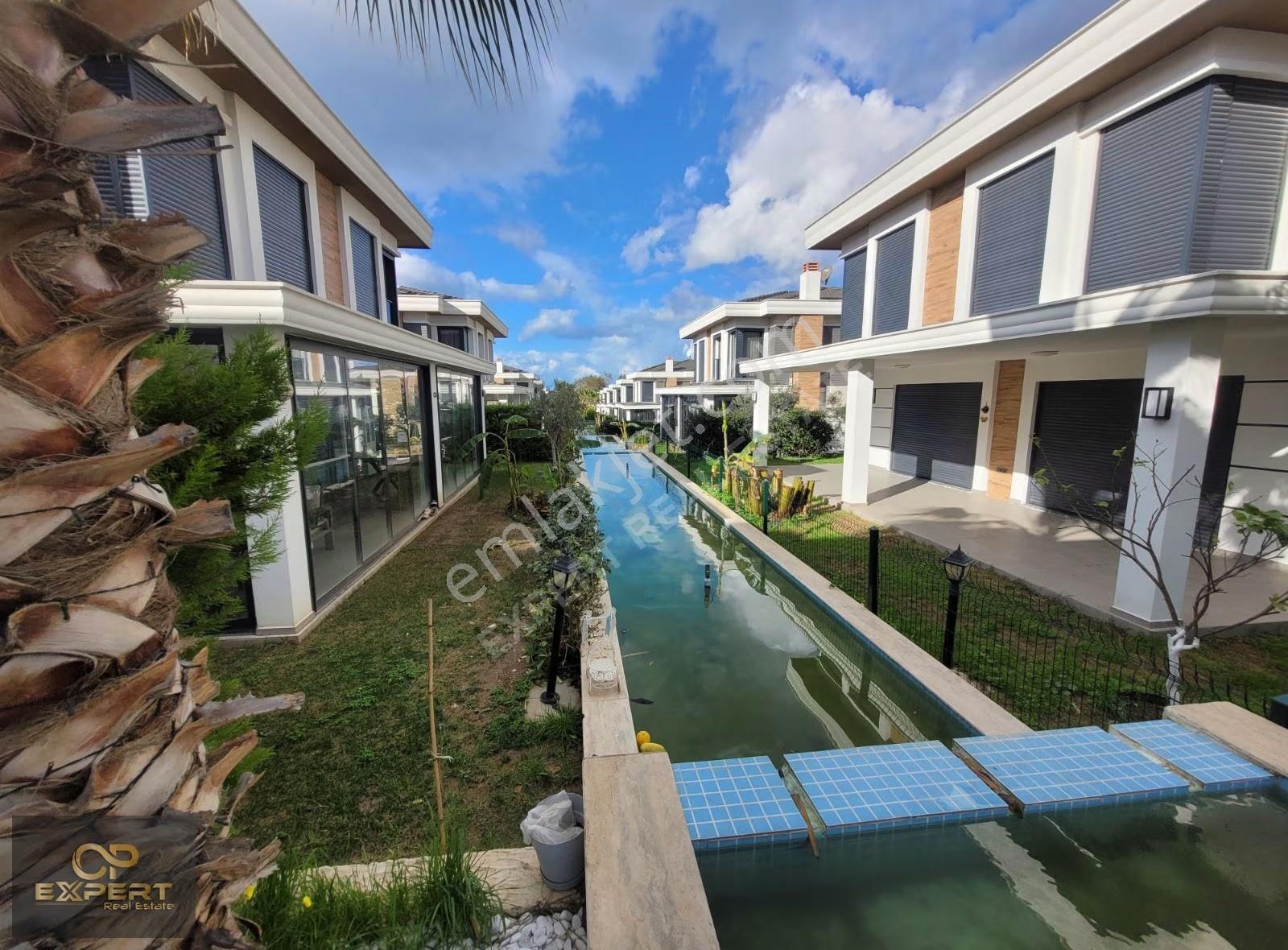 Kuşadası'nda Doğalgazlı Tek Müstakil - Görsel 28