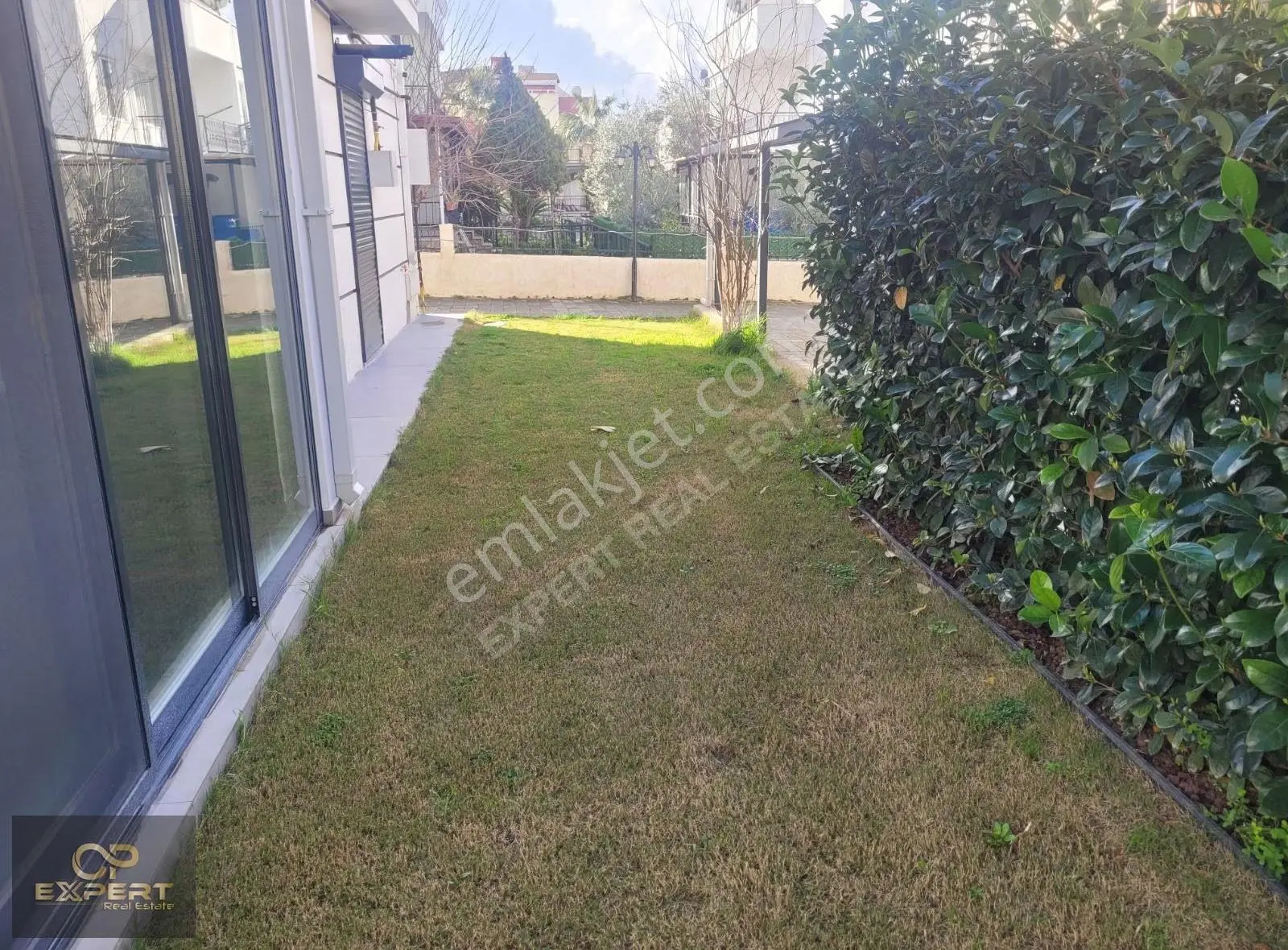 Kuşadası'nda Doğalgazlı Tek Müstakil - Görsel 8
