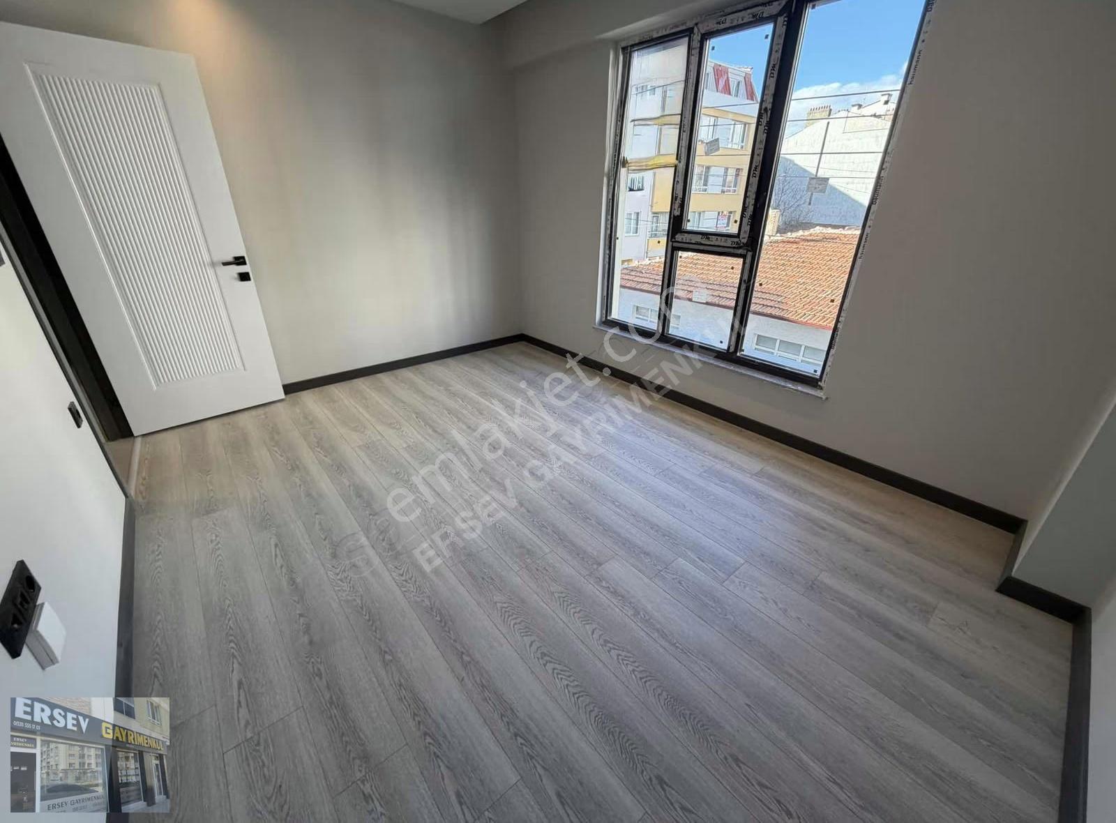 Çamlıca'da Satılık 2+0 Daire, 55m², Zemin Isıtmalı, Balkonlu - Görsel 6