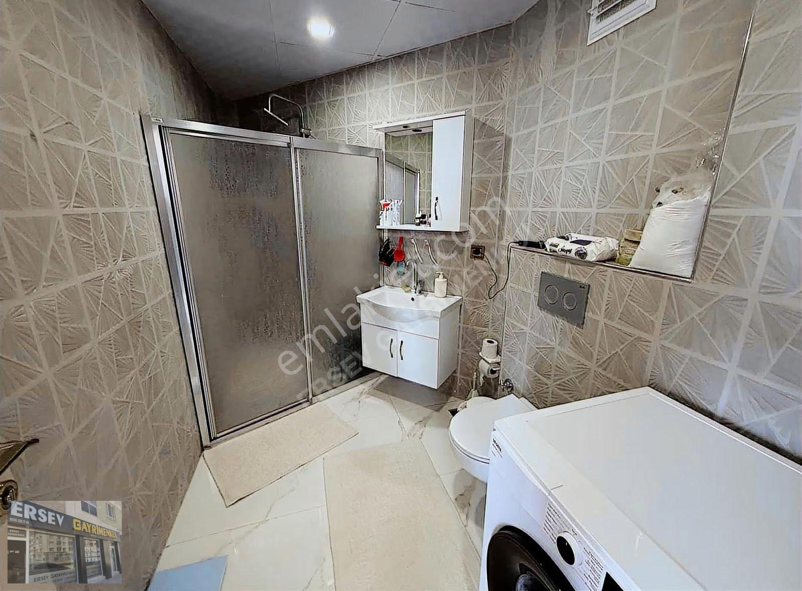 Ertuğrulgazi'de 3 Kat Satılık Lüks 1+1 Daire (55m², - Görsel 10