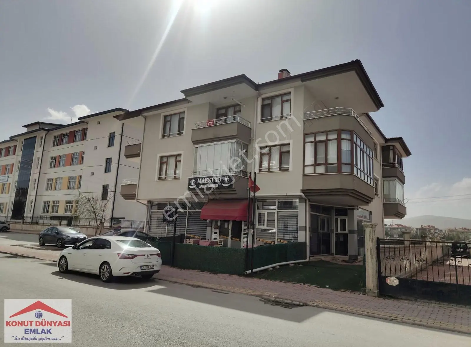 Parsana Mah.okul,real M1 Avm Ve Stadyum Civarı Bina Altı İşyeri