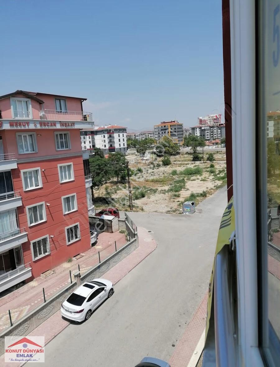 Karatay Fetih Cad. Güney Batı Kombili Full Yapılı Dubleks 4,5 +1 - Görsel 31