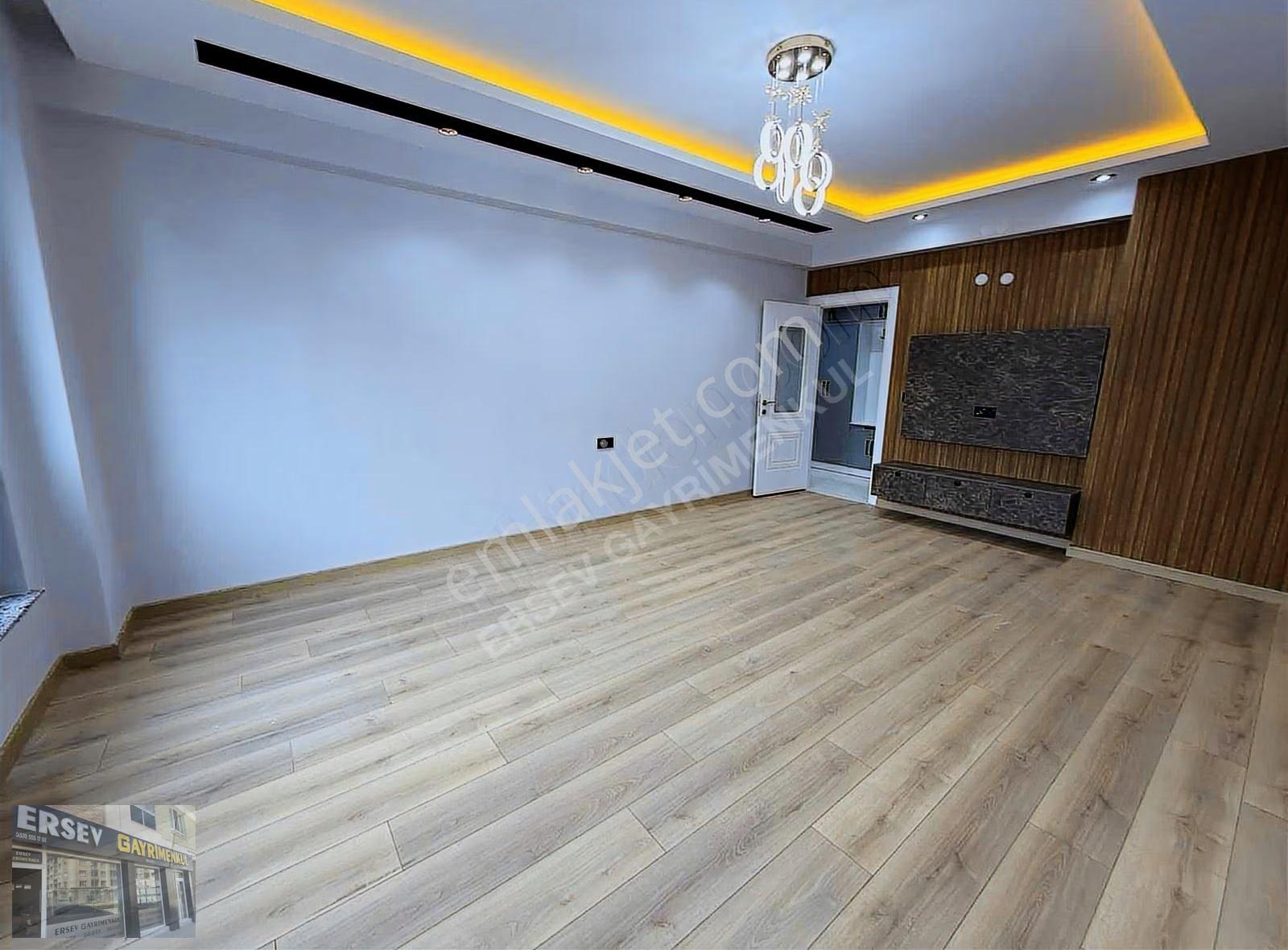 Batıkent Sınırı Giyinme Odalı 3+1-140m² Zeminden Isıtmalı Daire - Görsel 7