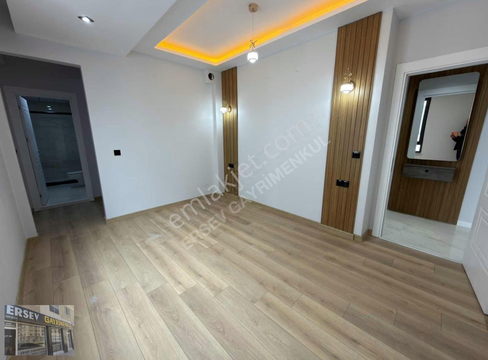 Batıkent Sınırı Giyinme Odalı 3+1-140m² Zeminden Isıtmalı Daire - Görsel 14