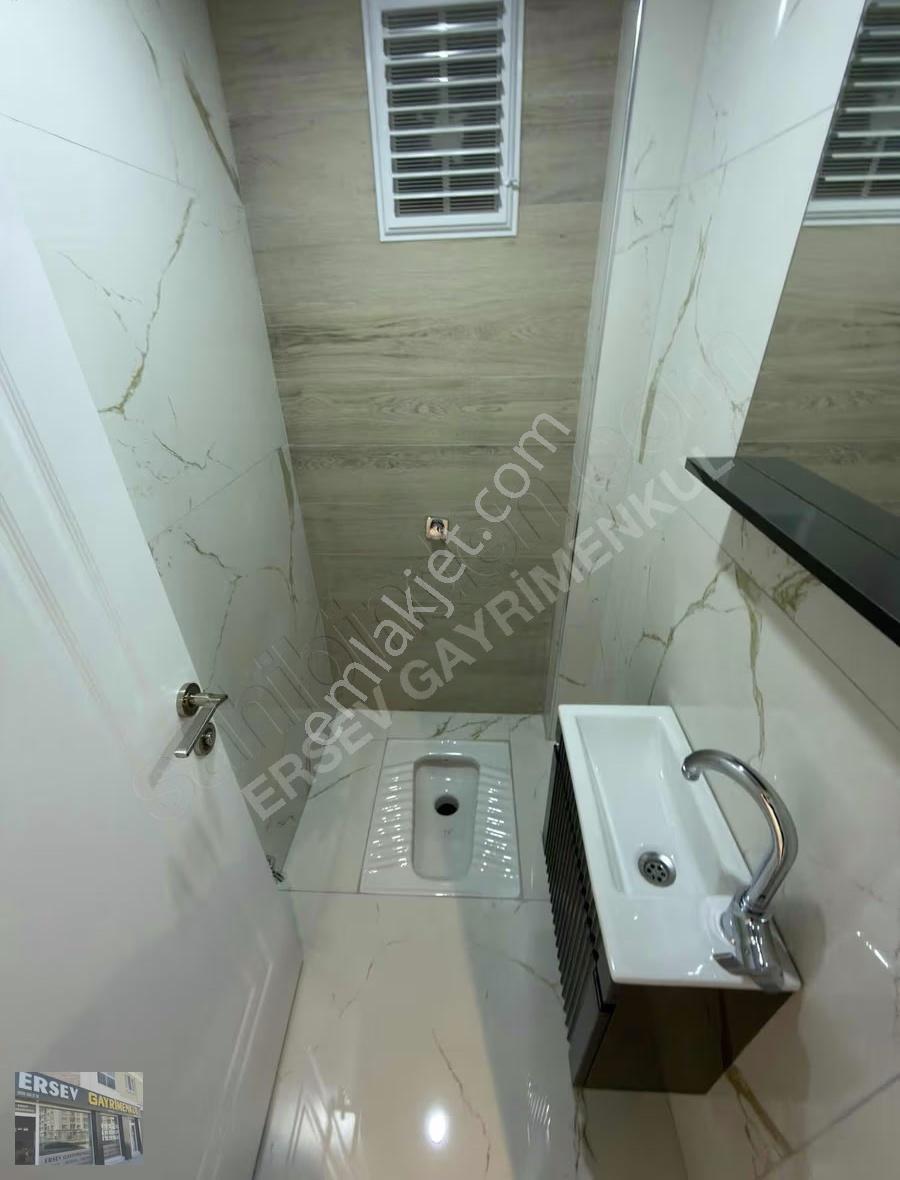 Ersev 'den Çamlıca Mahallesi 160 M2 3+1 Özel Garajlı Giy.odalı - Görsel 29