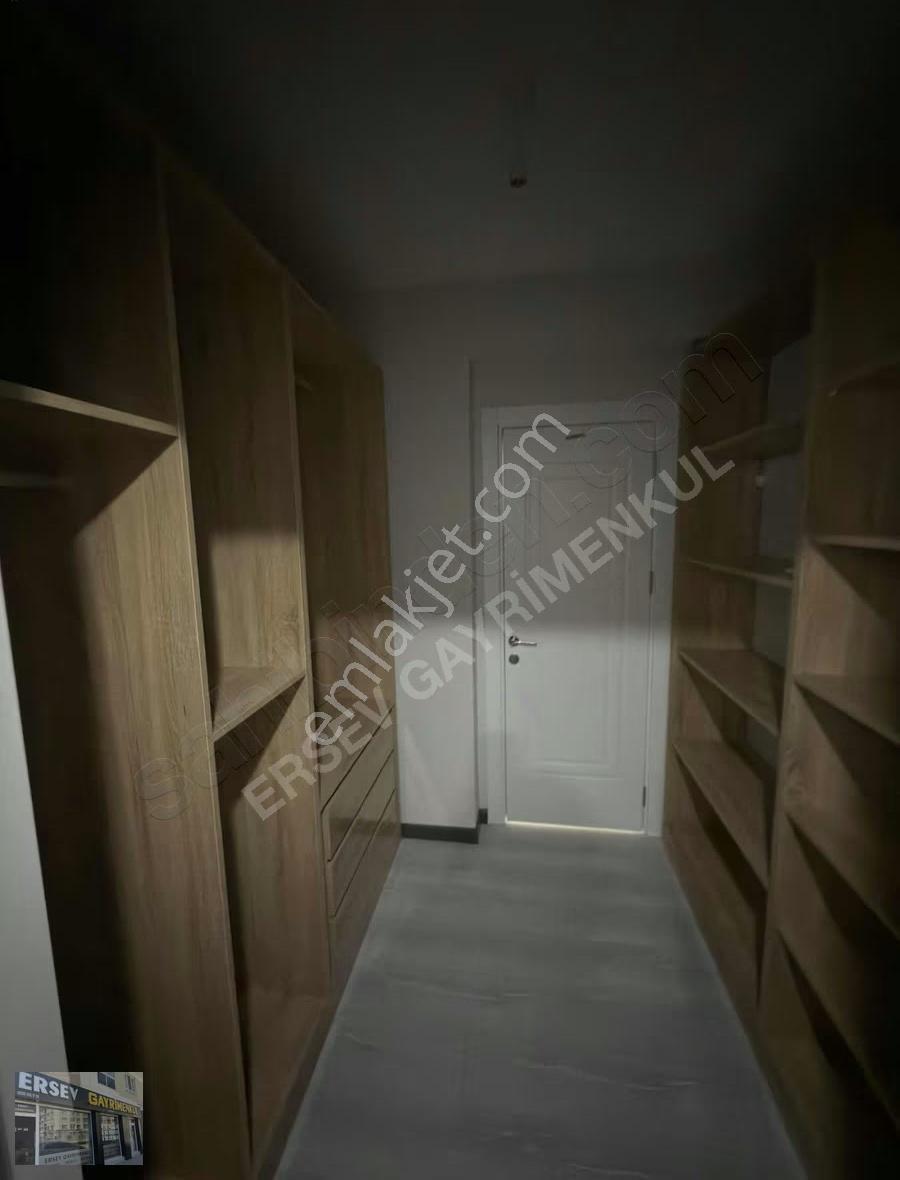 Ersev 'den Çamlıca Mahallesi 160 M2 3+1 Özel Garajlı Giy.odalı - Görsel 19