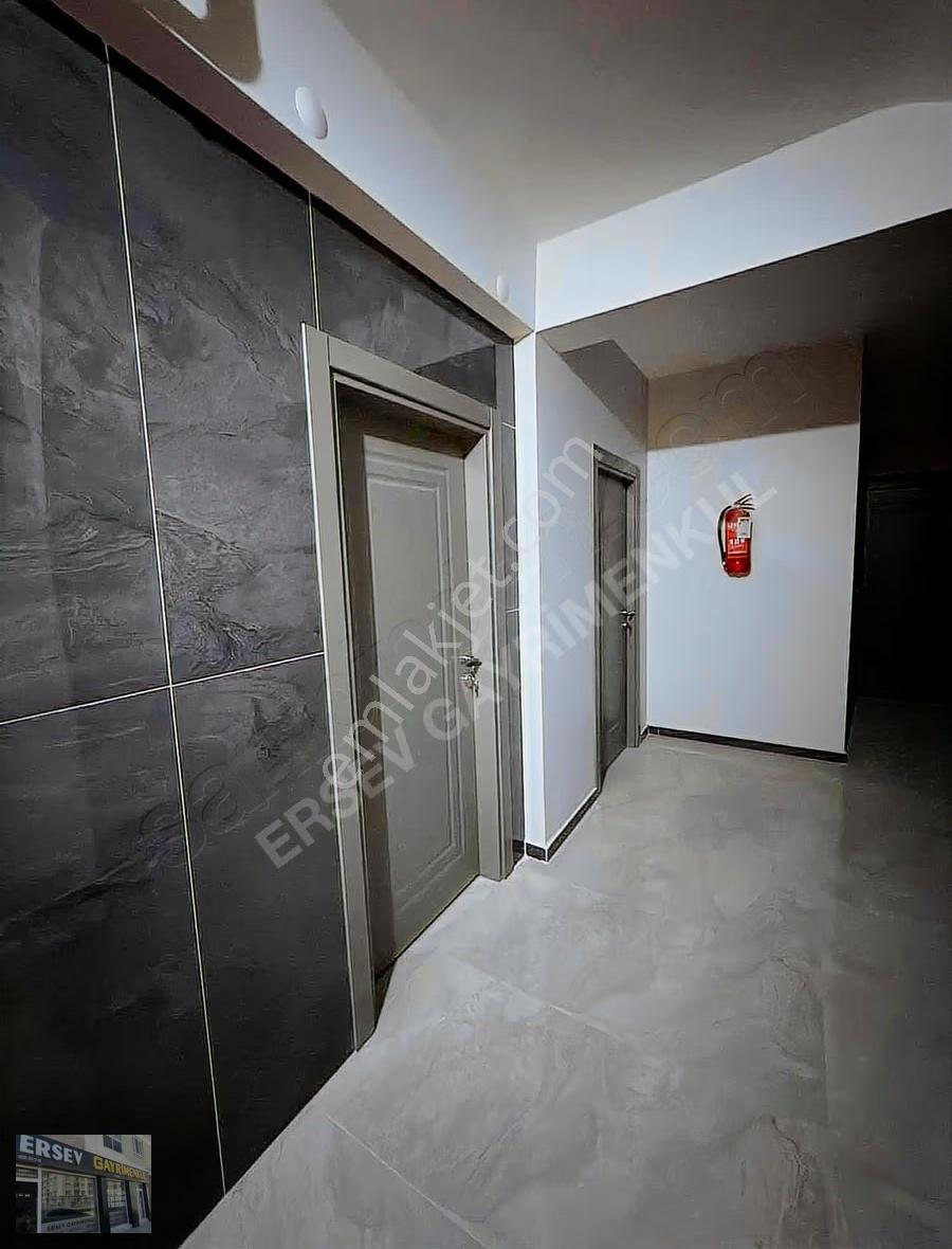 Ersev 'den Çamlıca Mahallesi 160 M2 3+1 Özel Garajlı Giy.odalı - Görsel 11