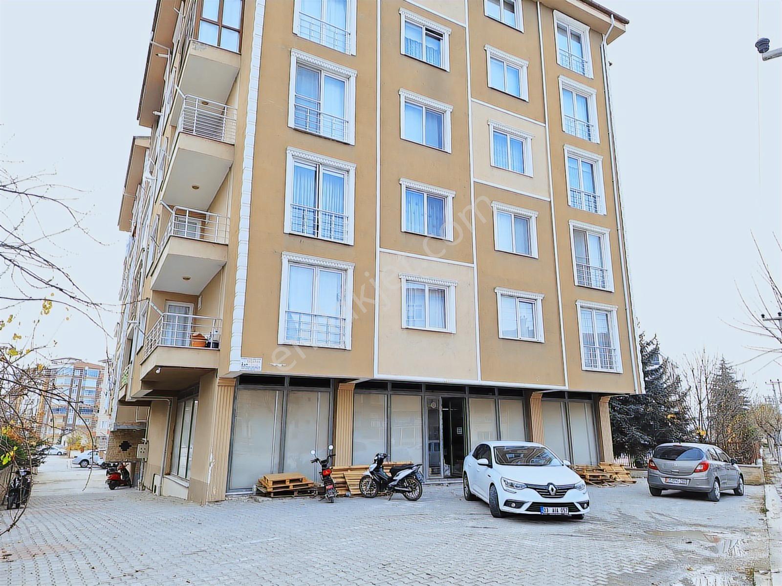 Yaman'dan Bolvadin Yenice Mah. Satılık Dükkan İş Yeri (420 M²) - Görsel 15