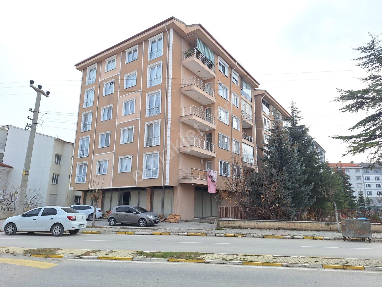 Yaman'dan Bolvadin Yenice Mah. Satılık Dükkan İş Yeri (420 M²) - Görsel 8