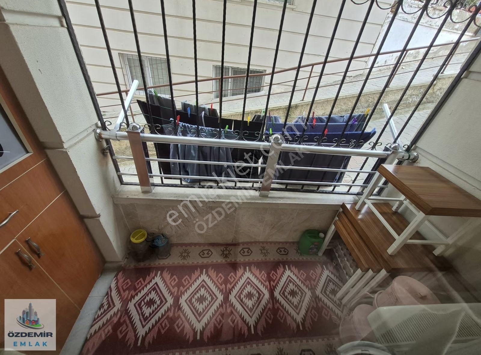 Özdemir Emlak'tan Acill Okul Cadde Market Dibinde Masrafsız 2+1 - Görsel 31