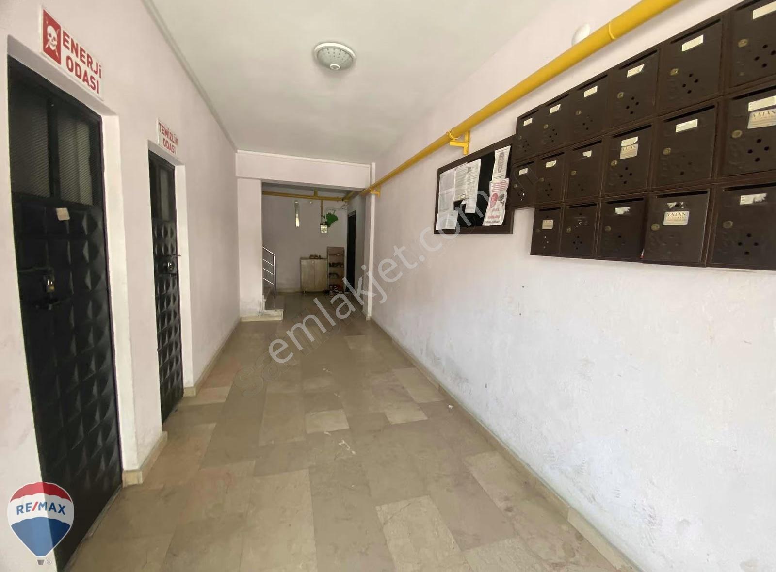 Remax Maviden Pamukova Merkezde Geniş 3+1 Ara Kat Daire - Görsel 7