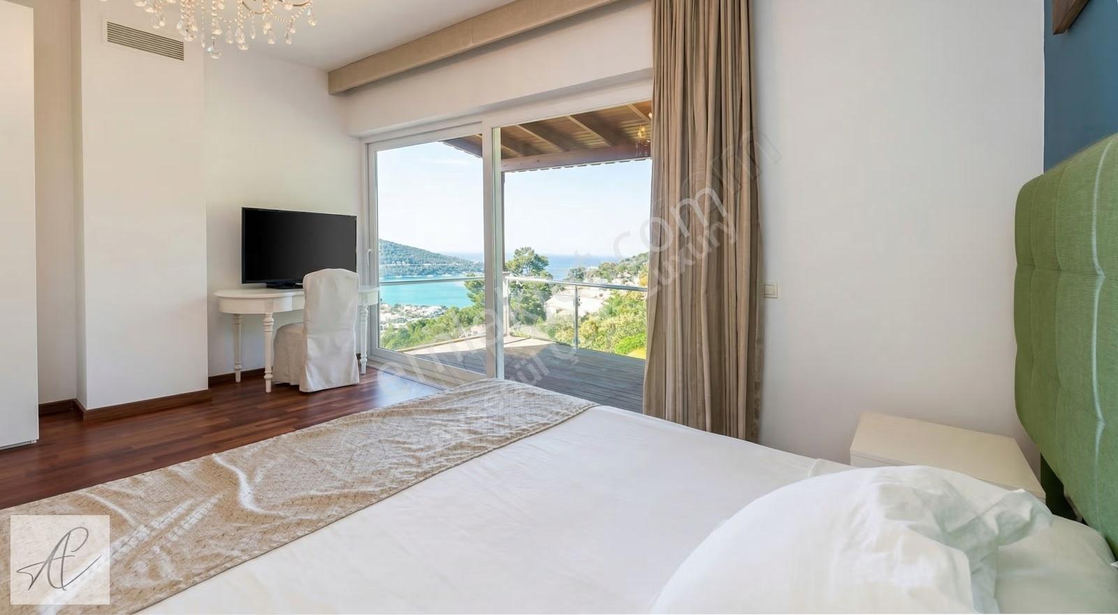 Torba'da Kiralık Deniz Manzaralı 4+1 Villa - Görsel 13