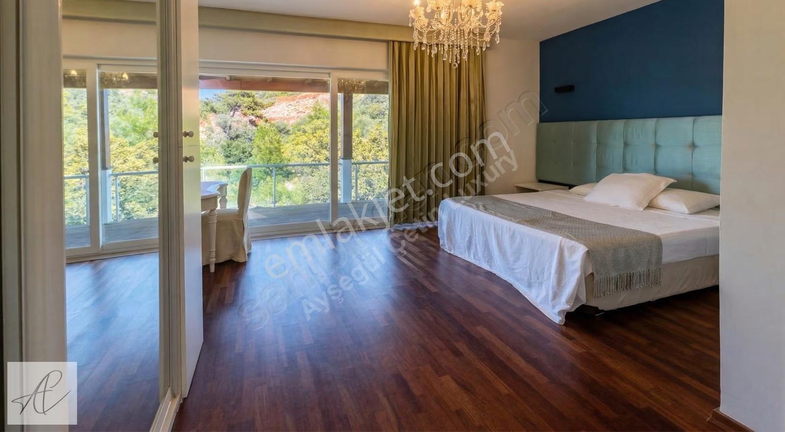 Torba'da Kiralık Deniz Manzaralı 4+1 Villa - Görsel 7