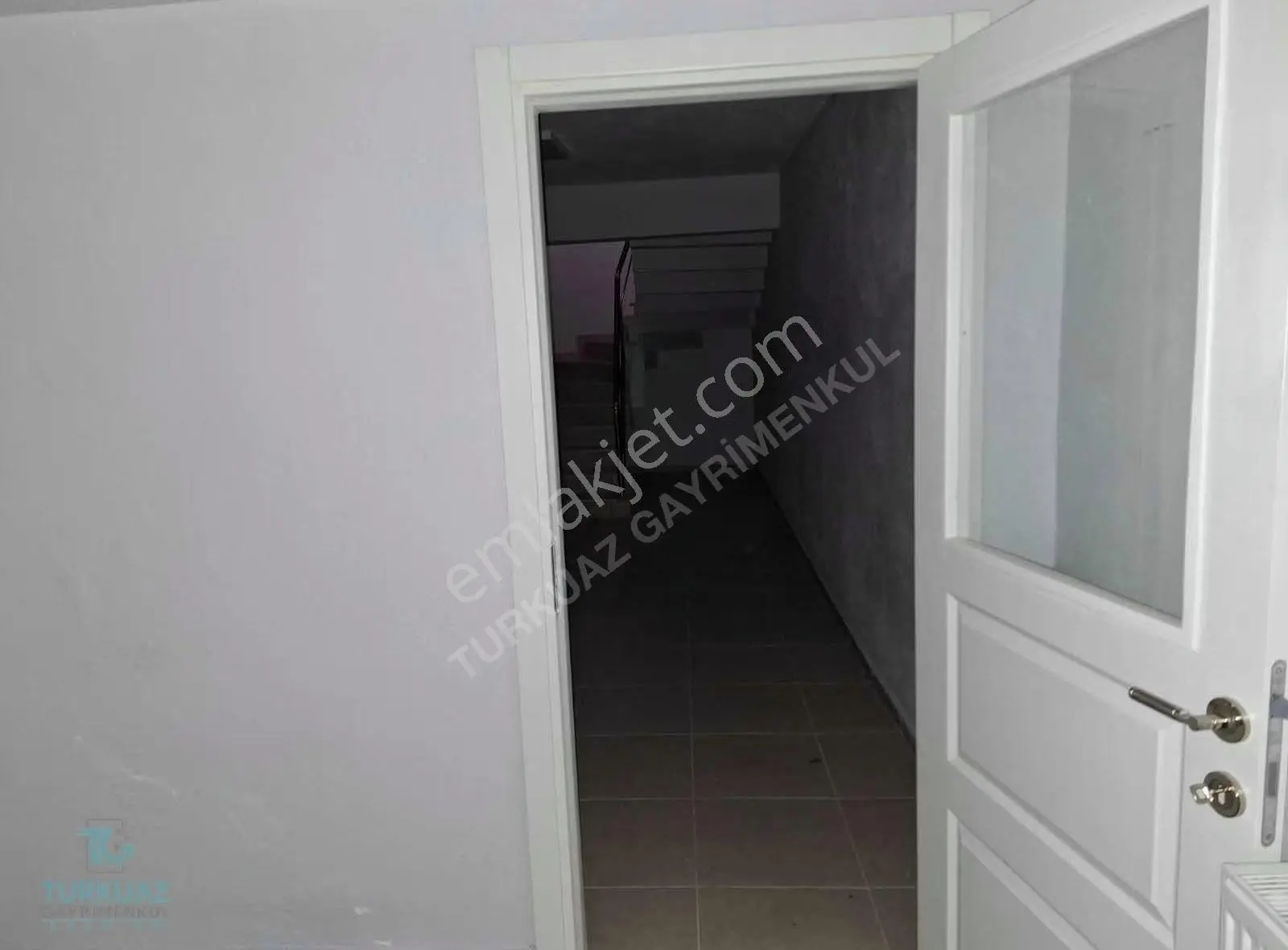 Yalova Altınova'da Satılık 200m² Köşe Dükkan - Görsel 5