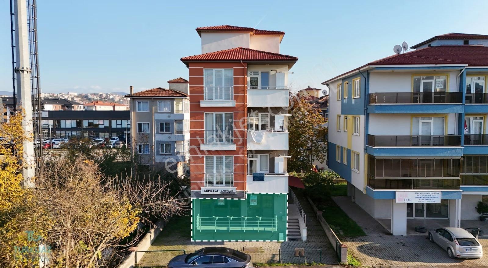 Çatmaca Sgk Arkasında Özel Yapım Satılık Ofis Büro