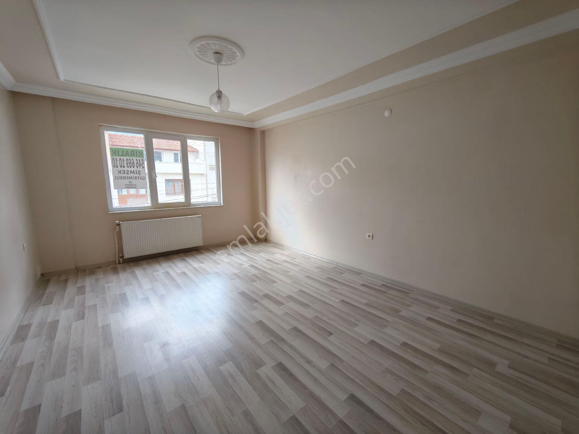 Şimşekten Kiralık 3+1 Daire - Görsel 12