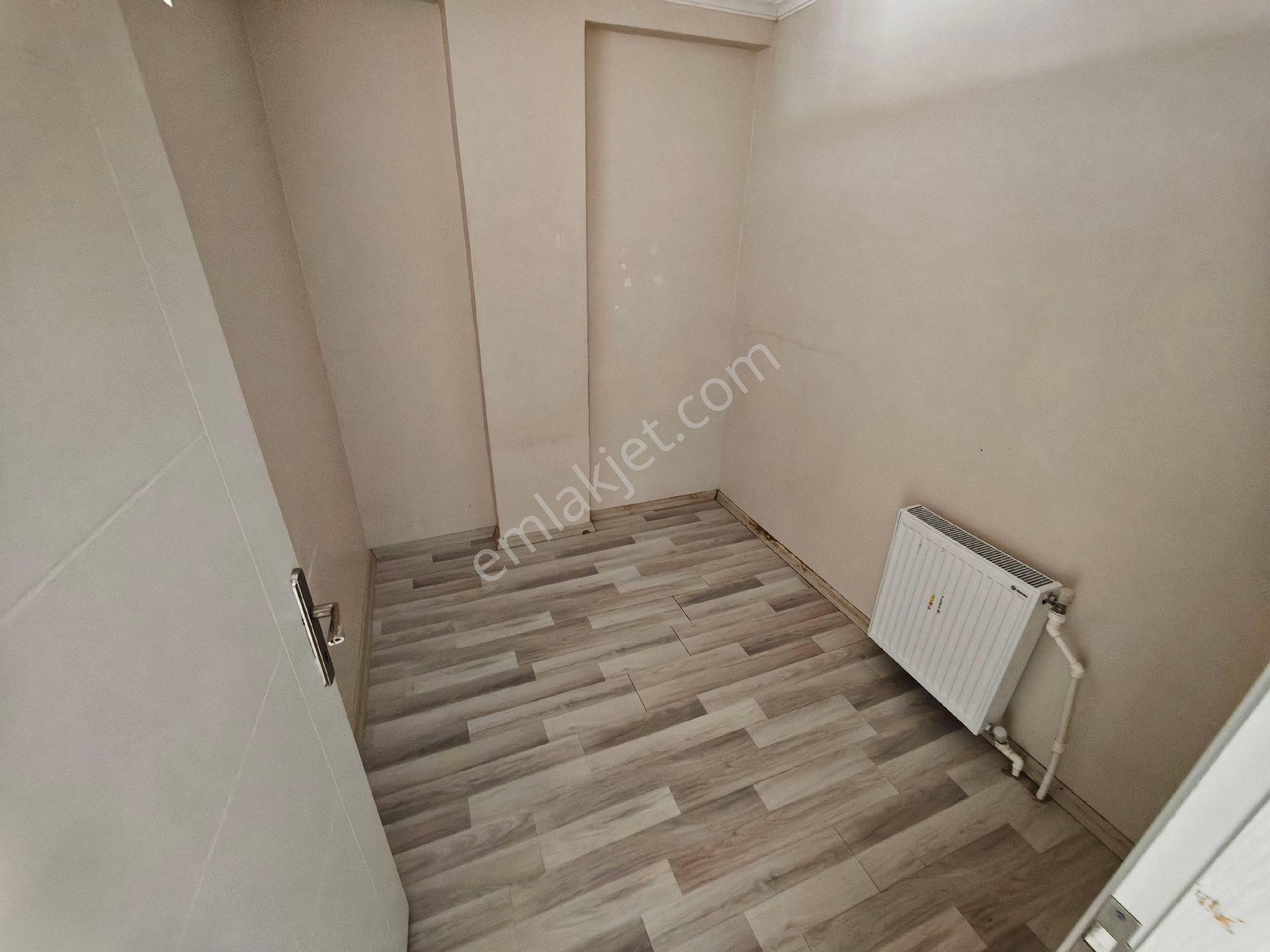 Şimşekten Kiralık 3+1 Daire - Görsel 23