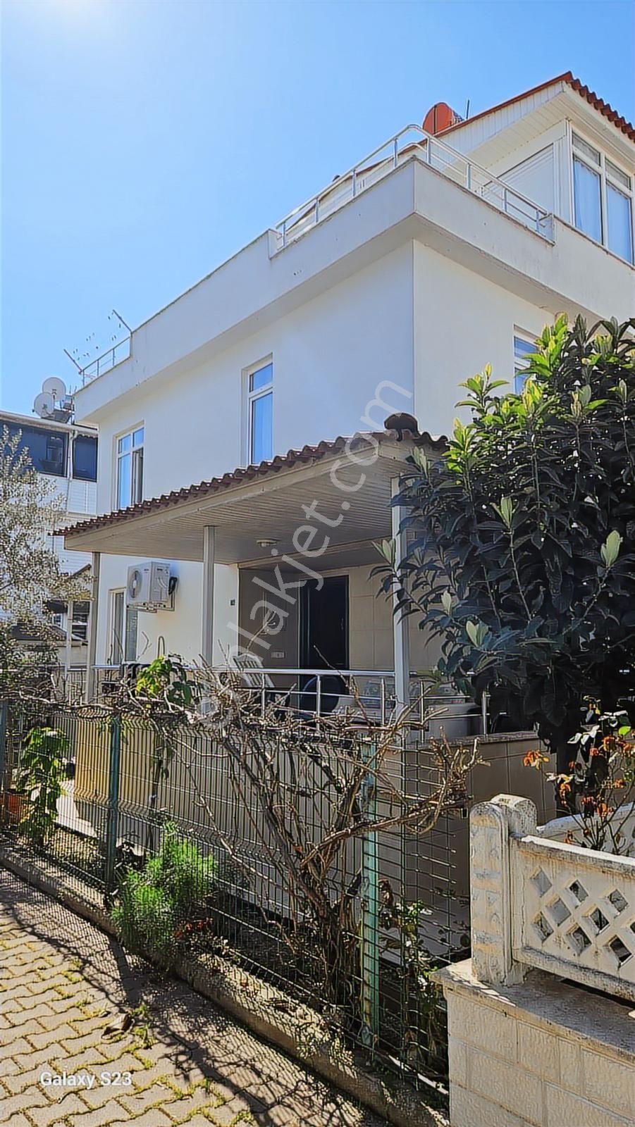 Belek Boğazkentte Site İçerisinde Satılık Triplex Villa - Görsel 8