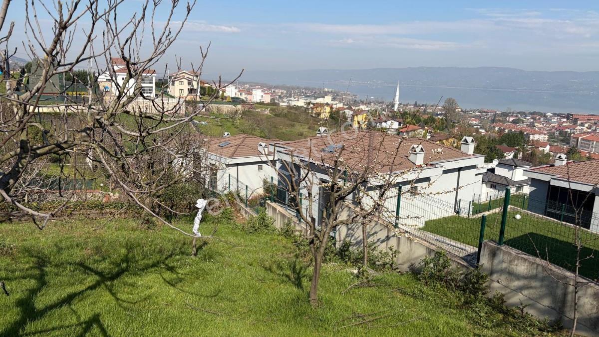 Sapanca Ünlücede Göl Manzaralı Kiralık Tripleks Lüks Villa - Görsel 30