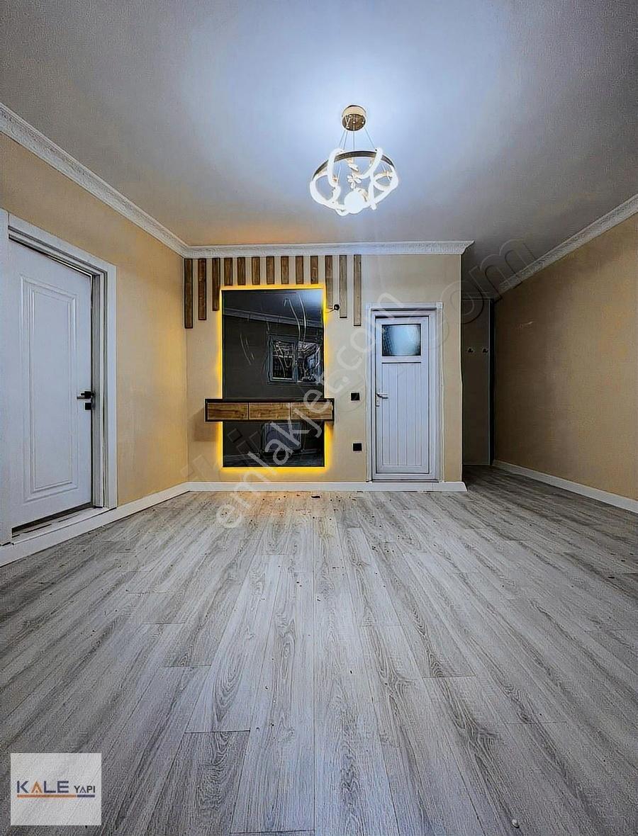 Geniş Ailelere Özel 4+1 Full Dekorlu 185 M2 Acil Satılık!! - Görsel 12
