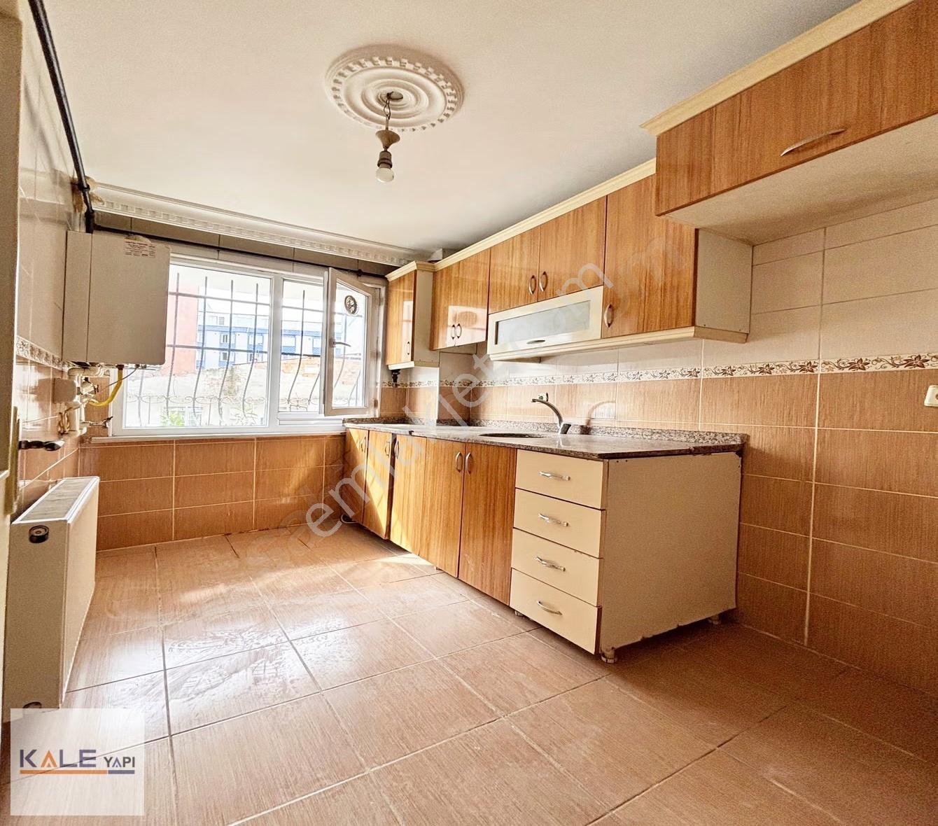 Cadde Üzerinde Satılık 2+1 Daire Acilll - Görsel 26