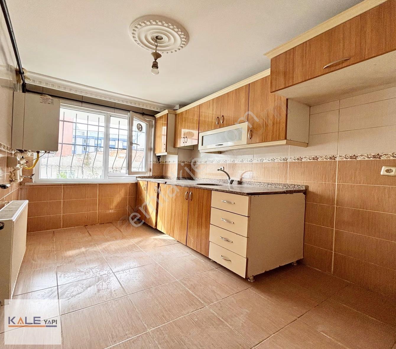 Cadde Üzerinde Satılık 2+1 Daire Acilll - Görsel 24