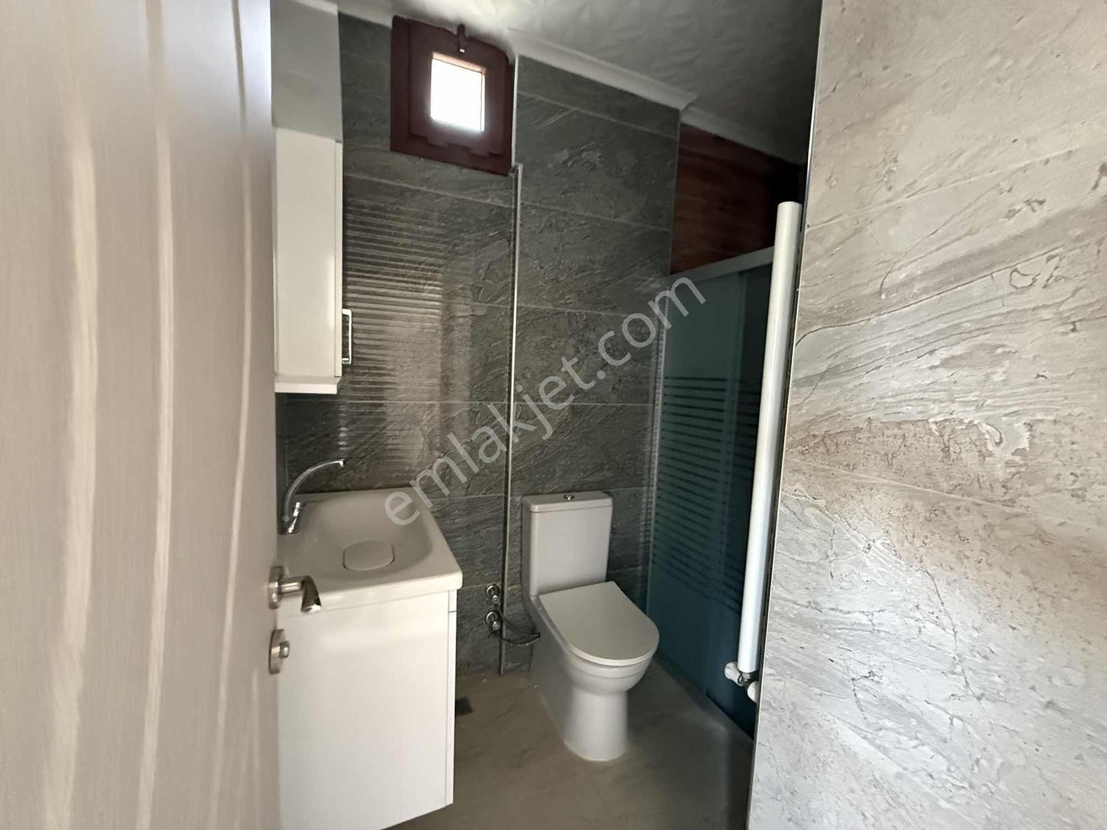 Kuşadası Davutlar Havuzlu Sitede Deniz Manzaralı 4+2 Villa - Görsel 3