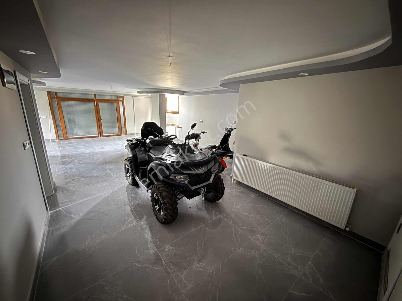 Kuşadası Davutlar Havuzlu Sitede Deniz Manzaralı 4+2 Villa - Görsel 7