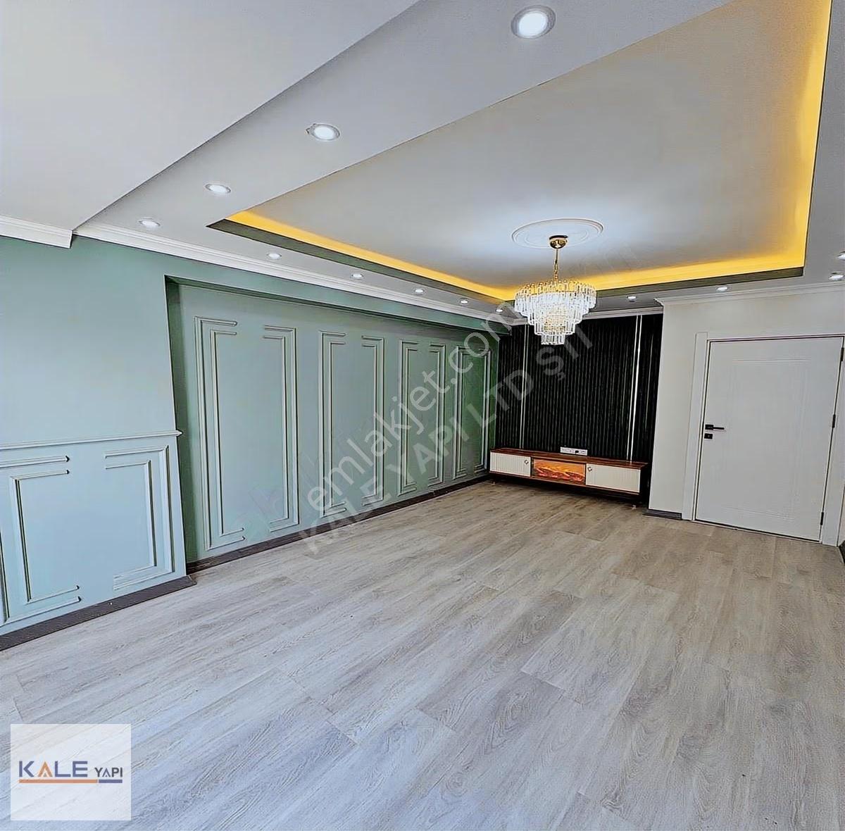 Bahçeşehir Lokasyonlu Lüks Dizayın 2+1 Satılık Daire - Görsel 16