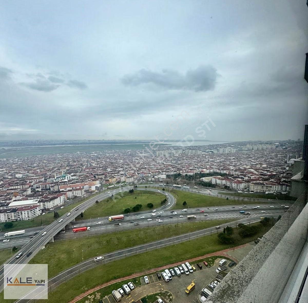 2+1 E5 Ve Otobanın Dibi Metrobüse Yakın Esenyurt'un Merkezi - Görsel 4