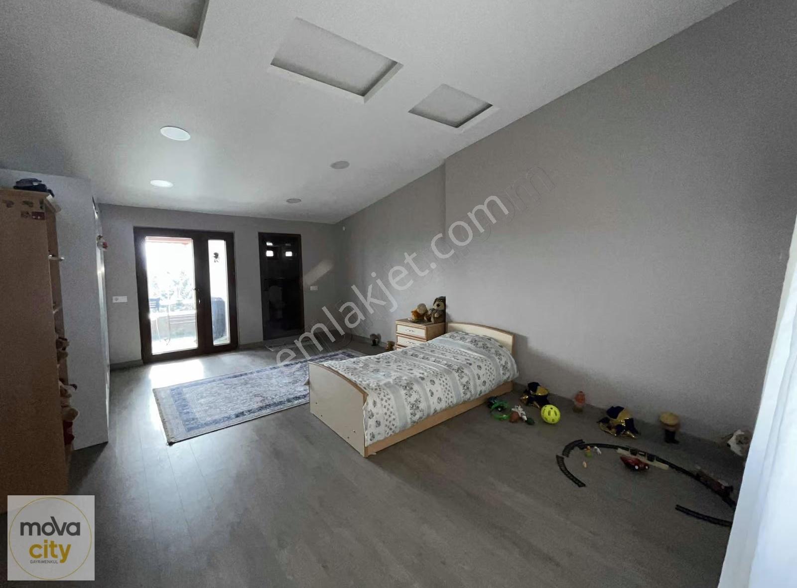 Binevler' De Pınar Koleji Karşısında Kiralık Villa - Görsel 25