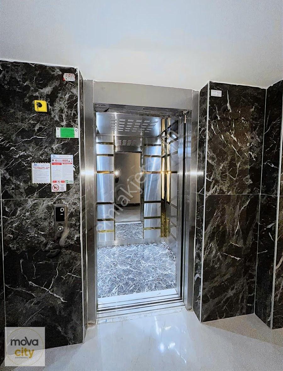 Hastane Bölgesin'de 1+1 Kiralık Daire - Görsel 11