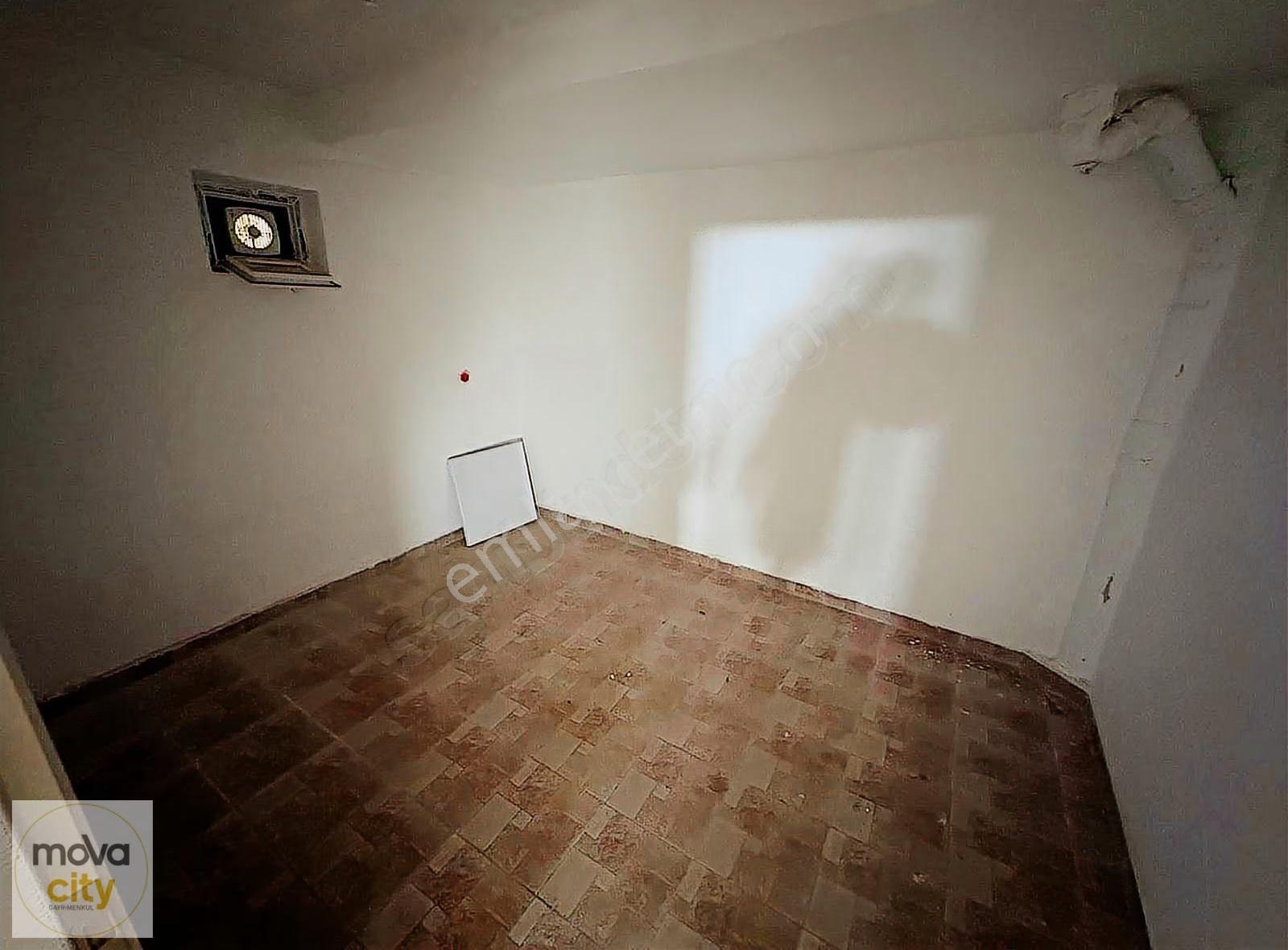 Silmkent Akasya Sitesinde 4 Katlı Toplam 400 M2 Satılık Villa - Görsel 23